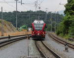 ABe 4/16 3101  Meta von Salis  erreicht als S2 (Thusis - Chur) Reichenau-Tamins. Im Hintergrund sind die Bauarbeiten der neuen Hinterrheinbrücke im vollen Gange.

Reichenau-Tamins, 14. Juni 2017