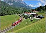 IR1141 mit ABe 8/12 3503 auf dem Weg nach St.Moritz beim Weiler Campagna zwischen Reichenau-Tamins und Bonaduz.