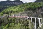 IR1145 mit ABe 8/12 3502 durchquert den Zalainttunnel und nähert sich dem Landwasserviadukt. (17.05.2020)