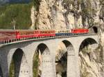 23-06-2011 : Die Ge 4/4 III 644 ber die Landwasserviadukt mit ein Regio Express (ich bin im der Zug !)