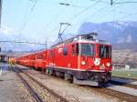 RhB Regionalzug 60 von Davos-Platz ber Landquart nach Chur vom 17.03.1999 Einfahrt Untervaz mit E-Lok Ge 4/4II 627 - B 2328 - B 2357 - B 2362 - A 1268 - D 4211. Hinweis: von Davos-Platz bis Landquart als Schnellzug