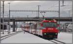 RE1148 mit Ge 4/4 III 646  Sta.Maria/Val Mstair  in Felsberg.