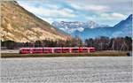 S1 1510 mit Allegra ABe 4/16 3103 zwischen Felsberg und Chur West mir Blick zur Scesaplana. (20.12.2016)