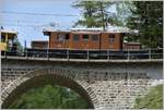 Berninakrokodil Ge 4/4 182 auf dem Aqua Val da Pila Viadukt oberhalb von Cavaglia.(30.05.2018)