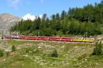 RhB - Regionalzug 1656 von Tirano nach St.Moritz am 18.08.2008 oberhalb Alp Grm mit Triebwagen ABe 4/4 III 56 - ABe 4/4 II 46 - As 1141 - AB 1542 - BD 2474 - B 2466 - B 2467 - B 2452 - B 2094 - B 2100
