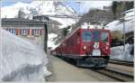 BerninaExpress 953 mit zwei ABe 4/4 II in Alp Grm. (23.04.2009)