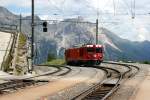 Nach der morgendlichen Bergfahrt als RE fhrt die Gem 4/4 801 alleine ber den Berg zurck nach Poschiavo.