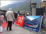 Am 08./09.05.2010 veranstaltete die RhB zusammen mit der Stadt Tirano ein erstes grosses Fest zu Ehren der 100jhrigen Berninabahn. Hier ist das offizielle Plakat zum Jubilum zu sehen, aber auch sonst war jedes Geschft in Tirano geschmckt mit Bildern der Ferrovia retica. (08.05.2010)