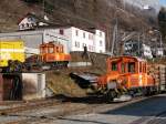 Bernina Bahn, Zwei Rangierloks Ge 2/2 bei Verschiebearbeiten in Poschiavo am 11.04.03