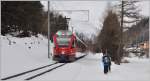 R1641 mit ABe 8/12 3507 zwischen Surovas und Moreteratsch. (25.02.2016)