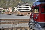 In Tirano wird viel Holz aus den Bündner Wäldern auf italienische Lastwagen umgeschlagen.