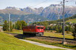   Die RhB Ge 6/6 II 705 „Pontresina/Puntraschigna“ kommt am 13.09.2017 aus Samedan in Pontresina an, um im Bahnhof einen Güterzug zu übernehmen.