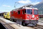 RhB Dienstzug 9349 von Sameden nach Pontresina am 28.08.1998 in Samedan mit E-Lok Ge 4/4II 613 - Xk 9334 - Xk 9008.
