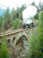 RhB DAMPFZUG fr RHTIA TOURS 3742 von Susch nach St.Moritz am 31.08.1996 auf Val Mela-Viadukt mit Dampflok G 4/5 108 - B 2246 - D 4052I - B 2247.