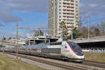 TGV Lyria 4415 fährt Richtung Bahnhof SBB.