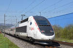 TGV Lyria 4411 fährt Richtung Bahnhof Lausen. Die Aufnahme stammt vom 18.04.2019.