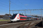TGV Lyria 4720 durchfährt den Bahnhof Rupperswil. Die Aufnahme stammt vom 24.02.2020.