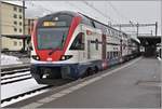 RE5071 mit ZVV 511 033 in Sargans.