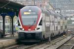 SBB RABe 511 107 als RE von Olten am 4.11.18 im Bhf Burgdorf.