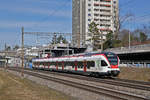 RABe 521 001, auf der S1, fährt Richtung Bahnhof Muttenz.