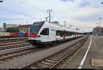 RABe 521 203-5 (Stadler FLIRT) der SBB GmbH (SBB) als SBB87695  Seehas  von Engen nach Konstanz verlässt den Bahnhof Singen(Hohentwiel) auf Gleis 2.