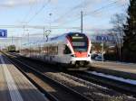 SBB - Triebzug RABe 523 036-7 bei der einfahrt im Bahnhof Grenchen Süd am 04.01.2015