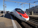 SBB - Triebzug ETR 610 113-8 im HB Zürich am 26.03.2016