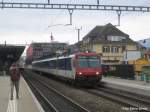 RBDe 560 012-7 ''Zwingen'' beim Verlassen von Solothurn am 26.4.09 als Regio 6829 nach Olten.