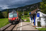 SBB RBDe 560 223 konnte hier am 03.10.2021 in der kleinen Haltestelle Corcelles BE aufgenommen werden