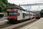 Seltenheit: Am 10.06.10 treffen sich in Wolhusen die beiden ehemaligen Seehasen RBDe 561 171-0  Landkreis Konstanz  und RBDe 561 172-8.