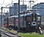 SBB Historic: Die SBB BDe 4/4 Nr. 1643  Wyländerli  steht zurzeit im Bild mit 2 Waggons auf einen Abstellgleis, im Bahnhof Vevey. Der Grund: Der Extrazug wird wegen Platzmangel auf ein Abstellgleis abgestellt, damit anschliessend der Dampfextrazug Lyss- Brig Platz hat. Samstag, 8. April 2017