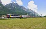 RBe's auf grosser Fahrt: RBe 540 013-0 mit EXT 1160 (Sargans-Zrich) bei Flums, 07.06.2013.