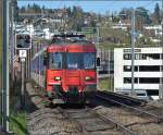 RBe 540 032-2 verlässt Schaffhausen Richtung Zürich.