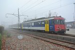 Kurz vor dem Ausscheiden der RBe aus dem Plandienst bei den OeBB; 07.12.2015: In Oensingen herrscht einmal mehr dichter Nebel; Der RBe 205, AB EWII 505 und BDt EWI 905 Wenden hier und fahren in