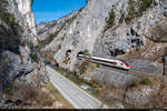 Am 29.03.2021 ist SBB RABDe 500 007 unterwegs als IC51 1623 von Biel/Bienne nach Basel SBB und konnte hier bei Moutier aufgenommen werden.