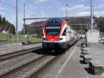 SBB - Triebzug RABe 511 015 unterwegs nach Bern bei der durchfahrt in Riedwil am 03.04.2018