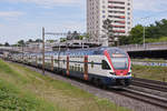 RABe 511 054 fährt Richtung Bahnhof SBB.