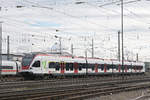 RABe 521 005 steht auf einem Nebengleis beim badischen Bahnhof.