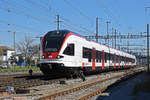 RABe 521 019, auf der S3, verlässt den Bahnhof Pratteln. Die Aufnahme stammt vom 01.04.2020.