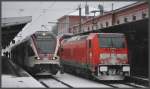 Seehas Flirt R87653 nach Konstanz begegnet RE4714 mit einer 146er nach Karlsruhe im Bahnhof Singen (Htw) (20.12.2011)