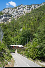 Ein SBB RABe 522 am 30. Mai 2020 als RE Delle - Biel auf der Birsbrücke zwischen Roches BE und Moutier.