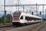 RABe 523 045, auf der S1, verlässt den Bahnhof Möhlin.