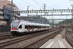 Nachschuss auf RABe 523 039 (Stadler FLIRT) der S-Bahn Aargau (SBB) als S29 von Brugg AG (CH) nach Langenthal (CH), die den Bahnhof Olten (CH) auf Gleis 9 verlässt.