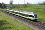 transN Flirt auf unüblichen Geleisen.
Flirt transN RABe 523-075 als Regionalzug Biel-Olten bei Niederbipp am 21. April 2021.
Foto: Walter Ruetsch