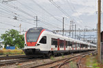 RABe 523 039, auf der S3 verlässt den Bahnhof Pratteln.