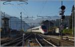 Ein SBB ETR 610 erreicht als EC 50 von Milano nach Basel SBB den Grenzbahnhof Domodossola. 
31. Okt. 2014