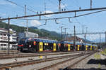 RABe 515 008 mit einer Werbung für den SC Bern, auf der S1, verlässt den Bahnhof Thun.