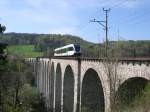 Rund um den Rheinfall 2008 - Als S 22 Blach - Singen am Hohentwiel verdient sich am 26.04.2008 RABe 526 741-4 sein Geld. Aufgenommen am Rheinviadukt bei Hntwangen Wil. Diese Fotostelle liegt brigens nur 100m ab dem Bahnhof Hntwangen Wil.