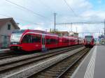 bls - 3 Triebwagen RABe 2/8 526 im Bahnhof von Kerzers am 17.04.2009