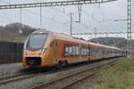 RABe 526 213 Traverso der SOB durchfährt am 26.02.2024 den Bahnhof Gelterkinden.